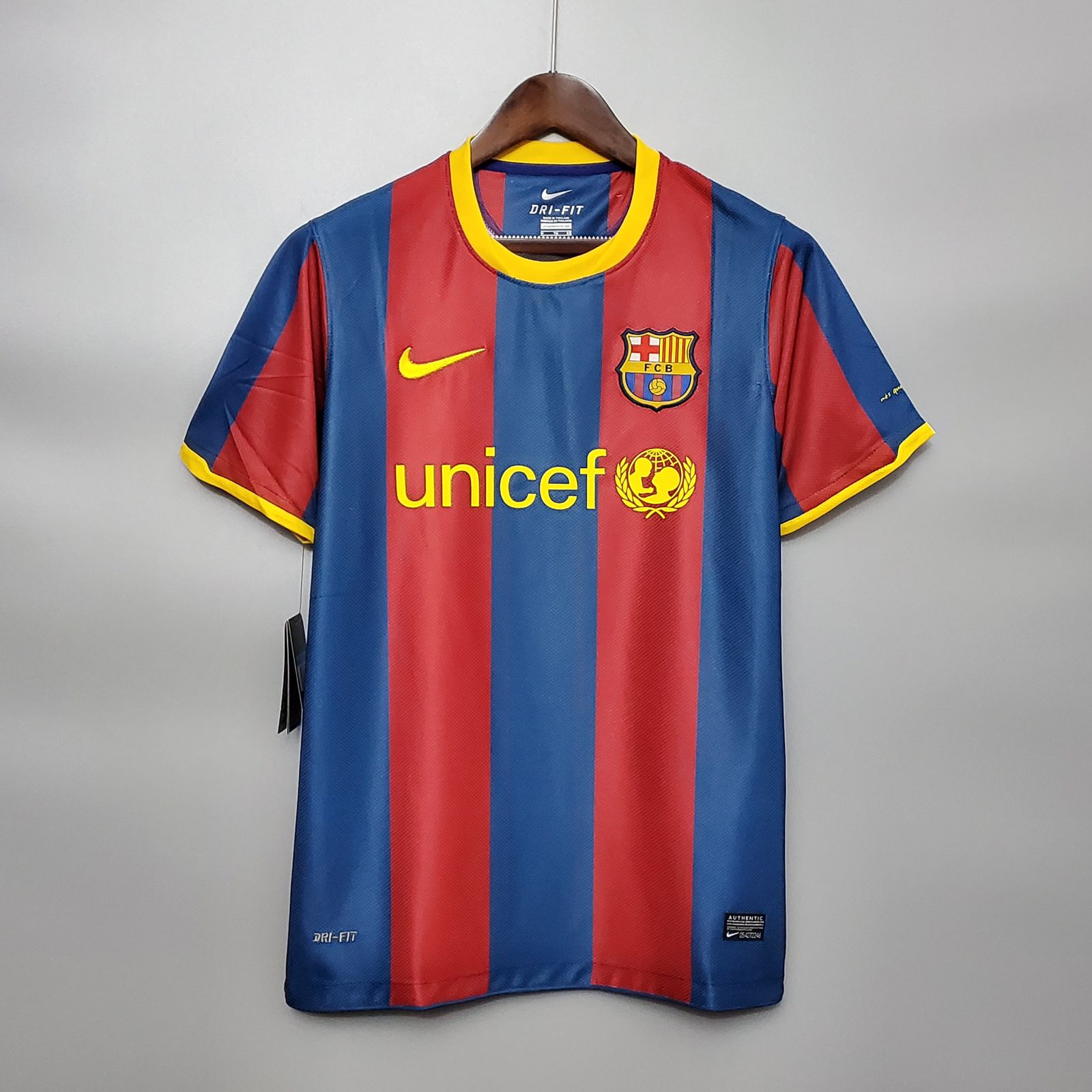 Retro Barcelona Home Messi Jersey with Shorts 2010/11