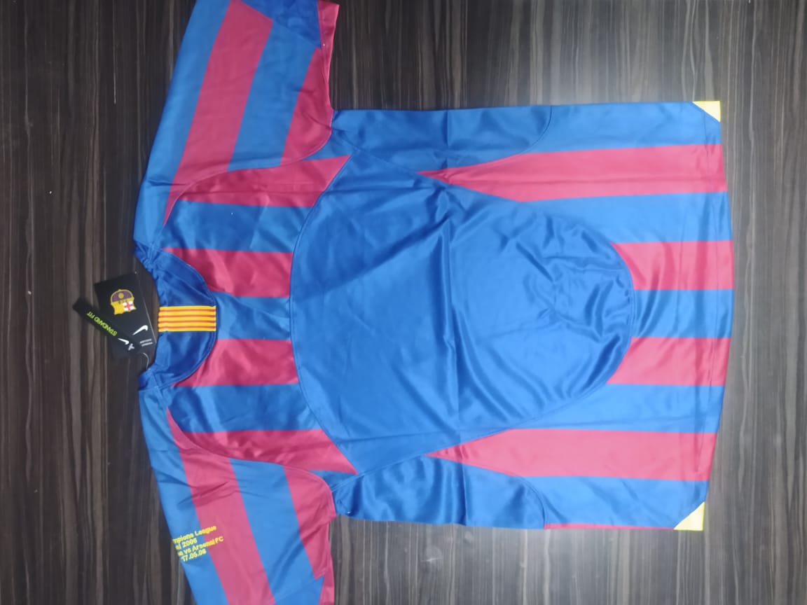 Retro Barcelona Home Jersey 2005/06