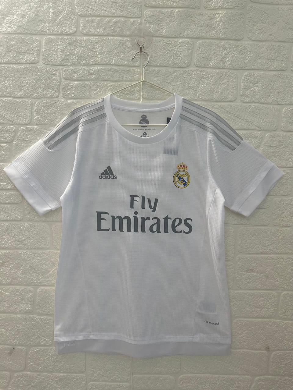 Retro Real Madrid Home 2015-16 Jersey.
