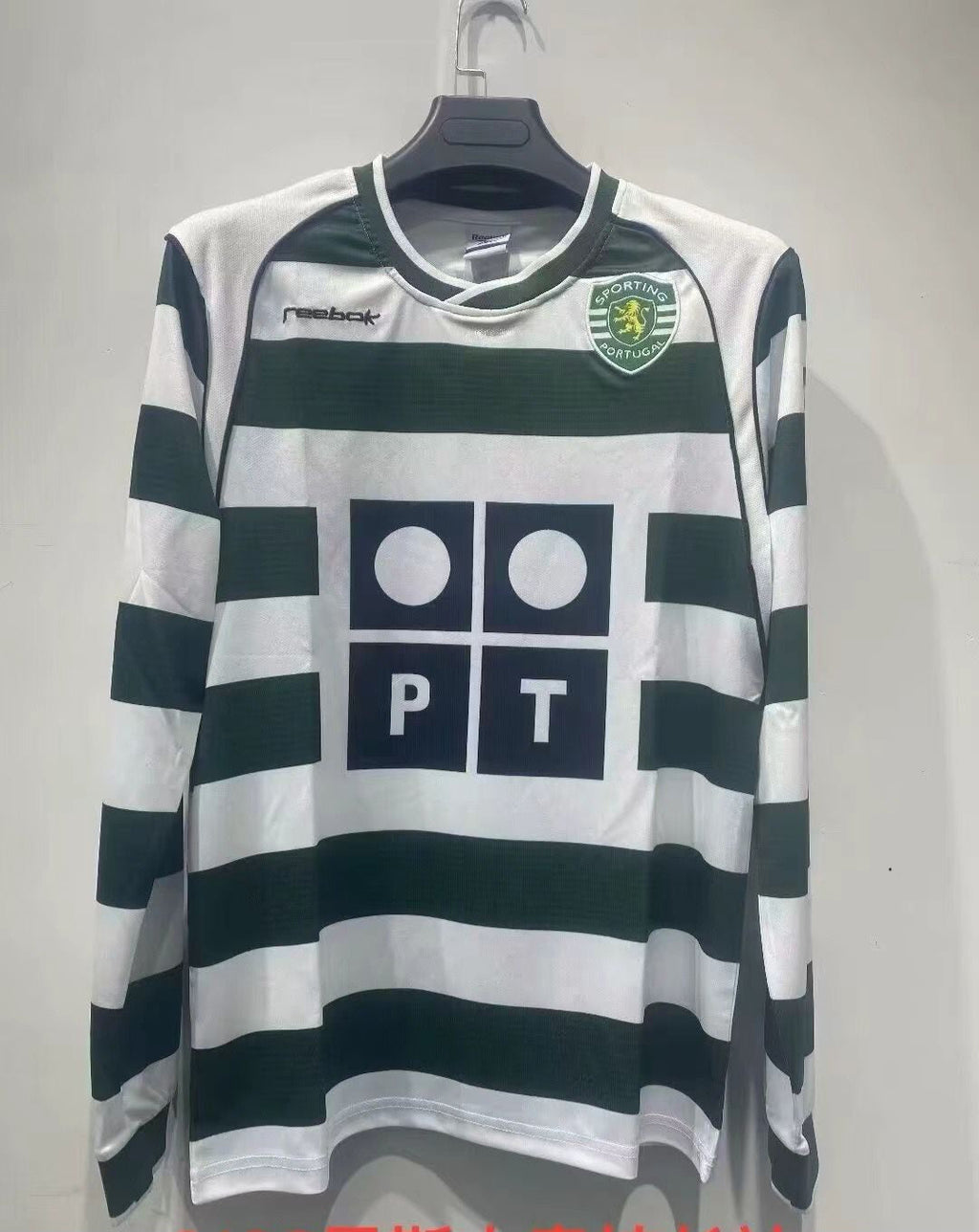 Retro Sporting Lisbon Away Full Sleeve Jersey .