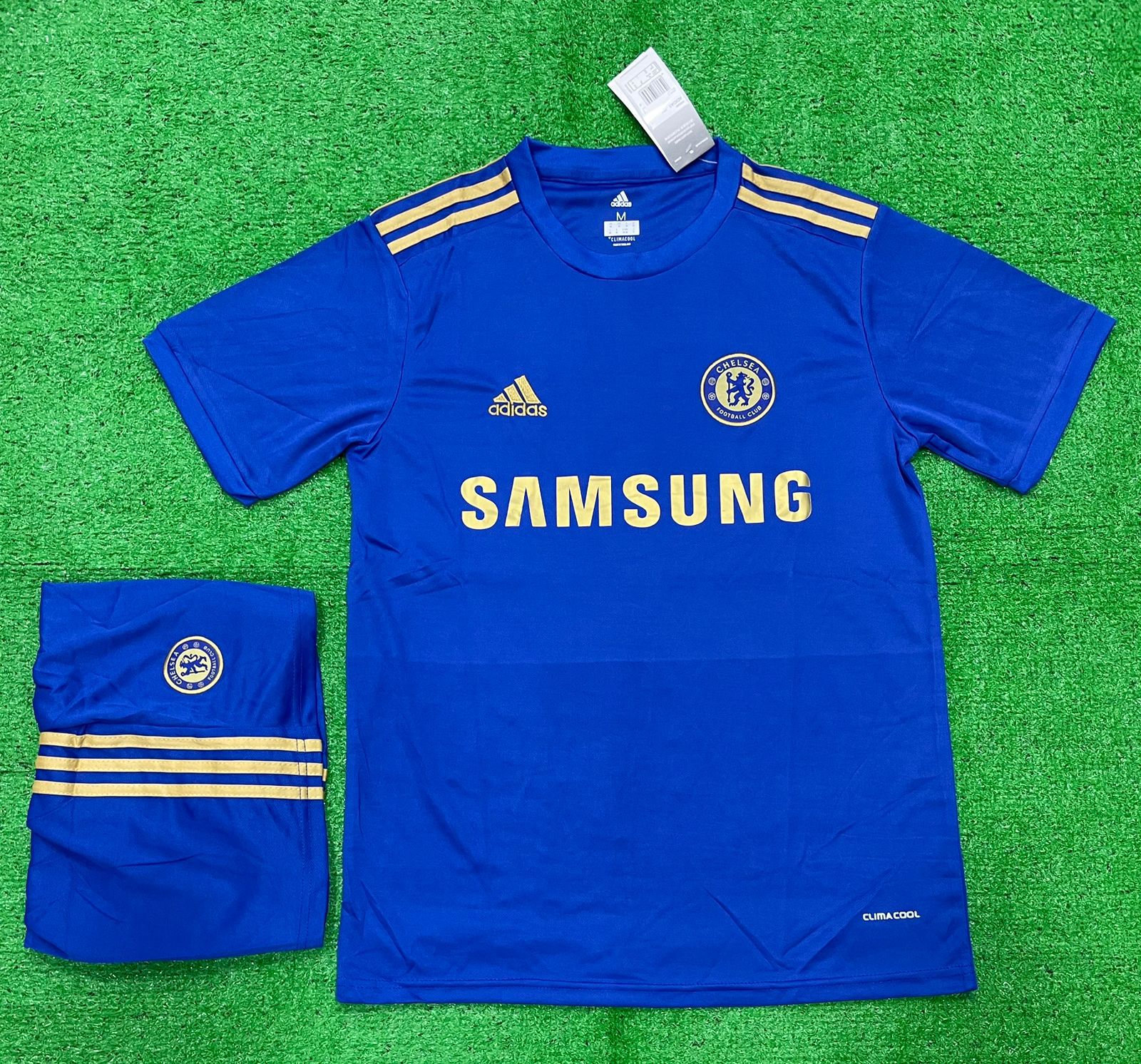 Retro Chelsea Home Jersey with Shorts 2012/13.