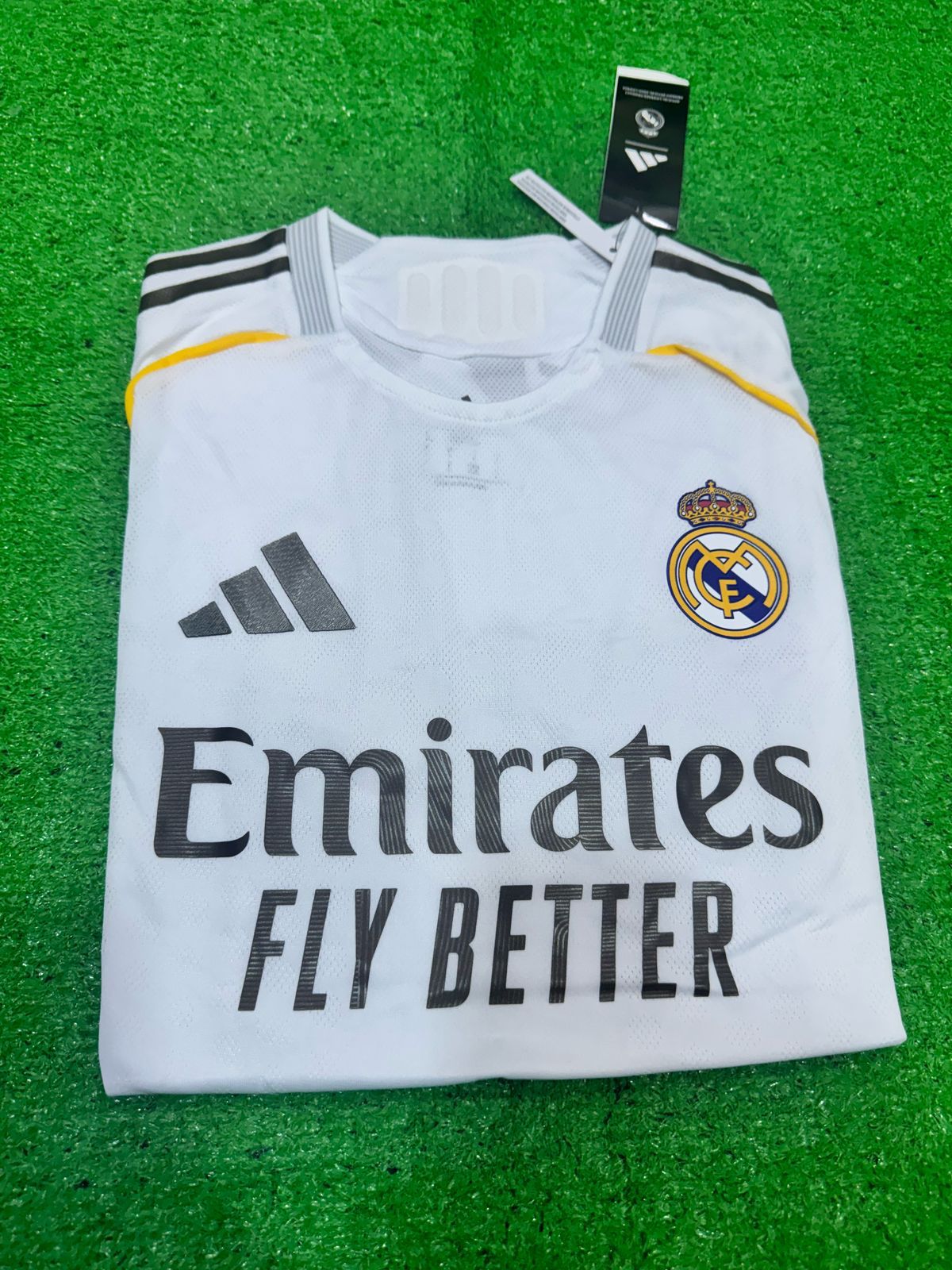 R Madrid Home Jersey 2025/26 [Player's Quality]