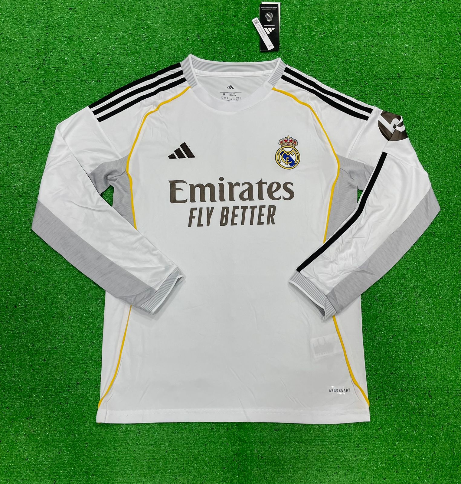 R Madrid Home Jersey Full sleeve with Badge 2025/26 [Superior Quality]