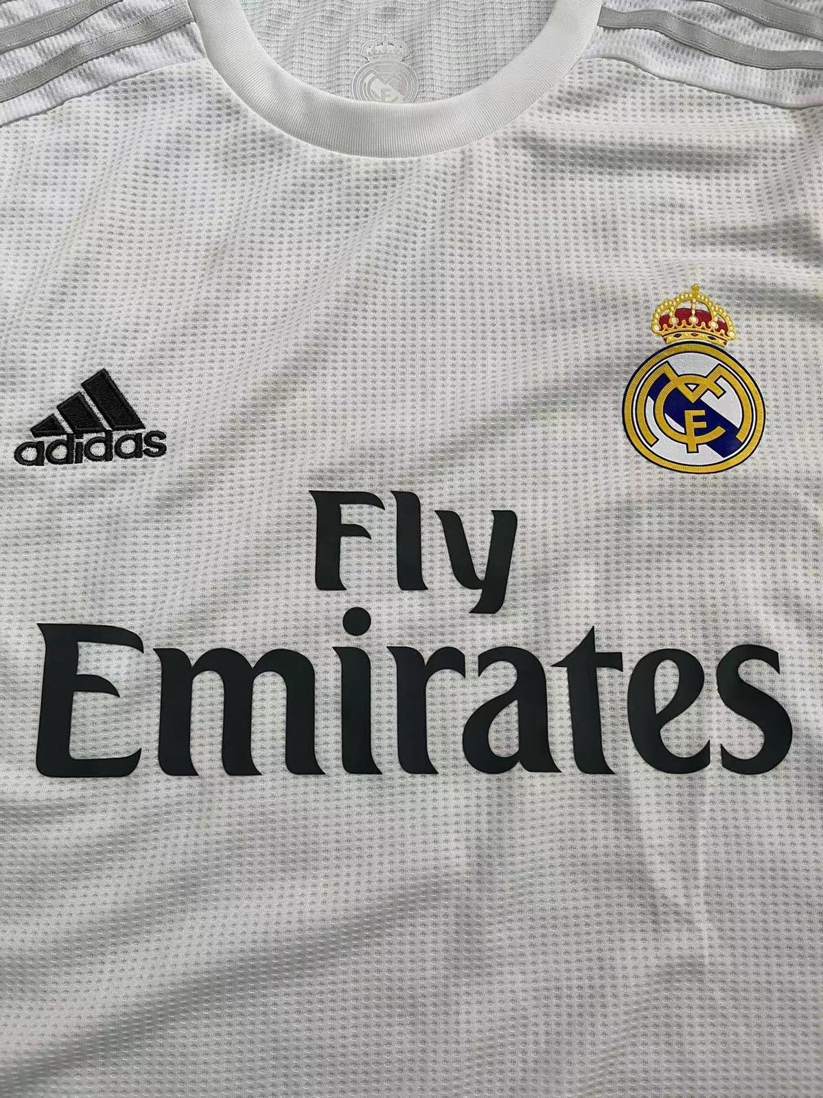 Retro Real Madrid Home 2015-16 Jersey.