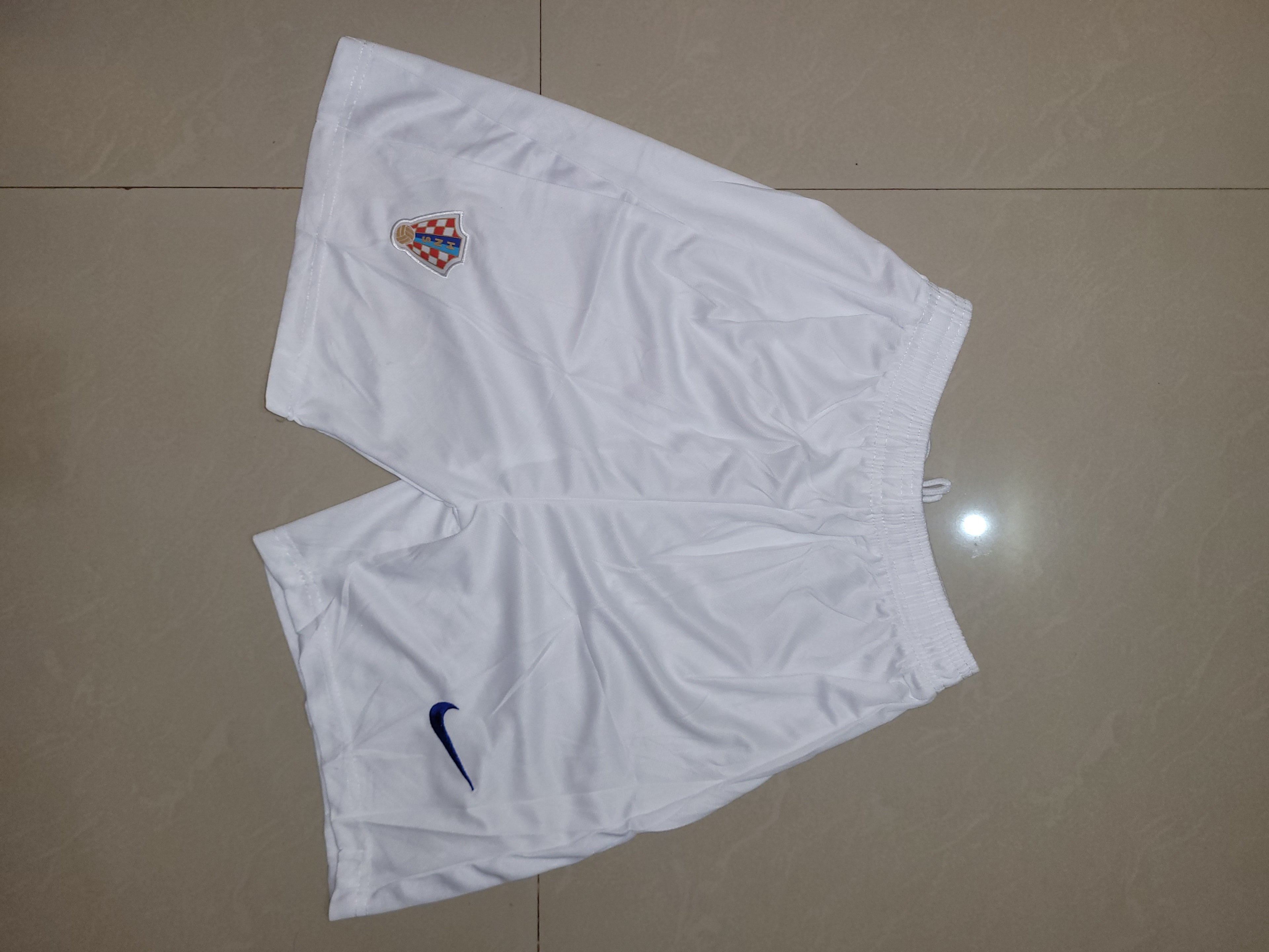 Croatia Home Shorts 2025/26