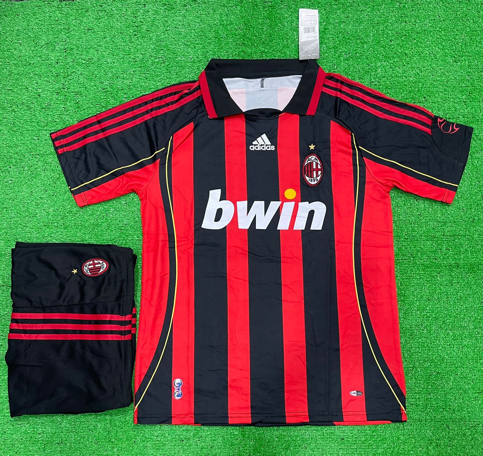 Retro AC Milan Home Jersey with Shorts 06/07.