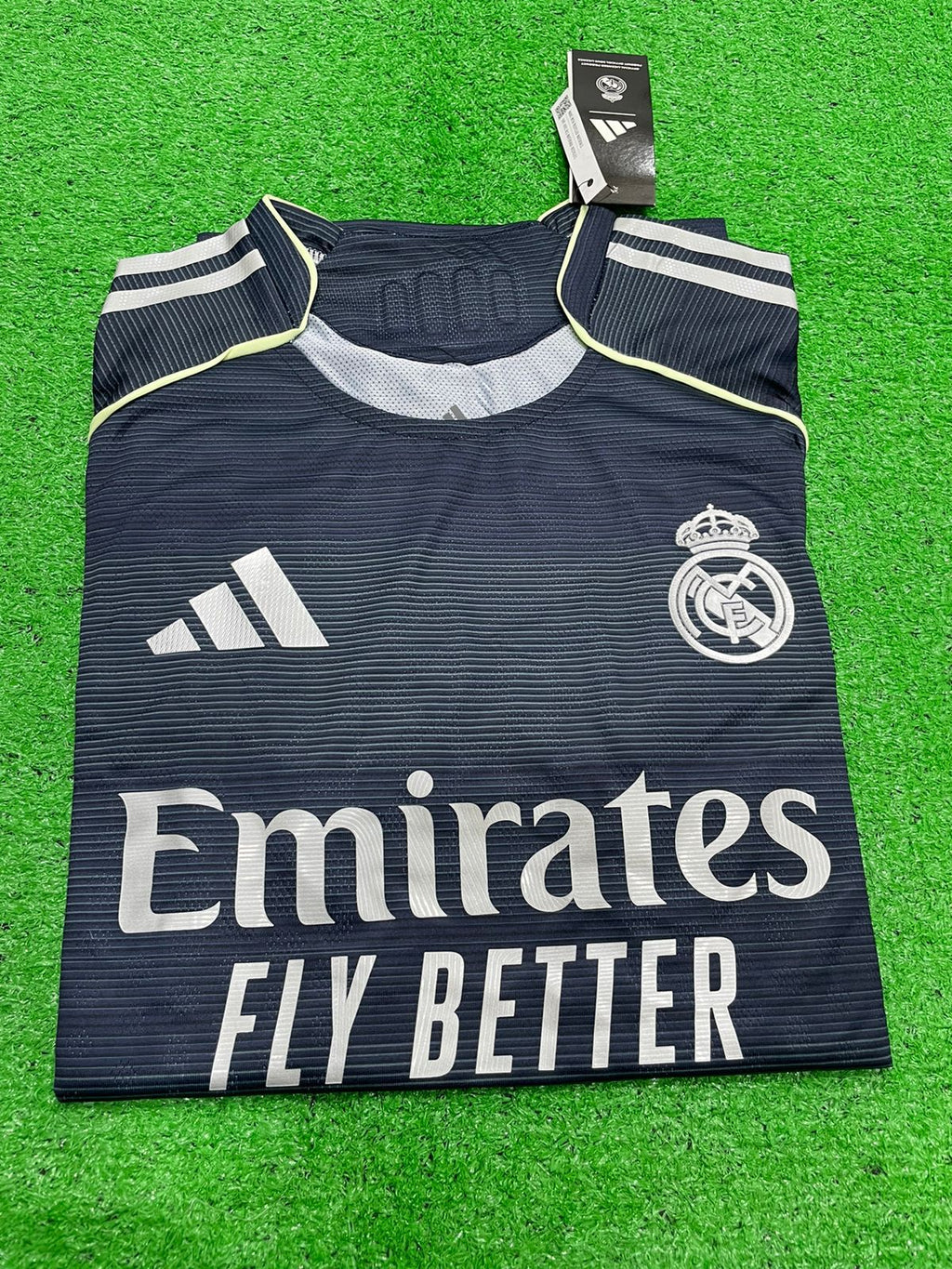 R Madrid Away Jersey 2025/26 [Player's Quality]