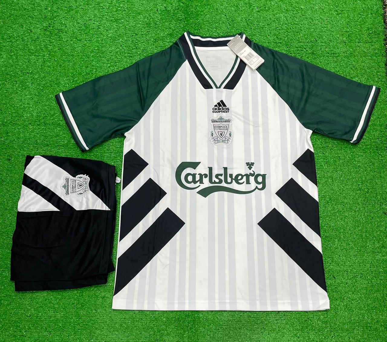 Retro Liverpool Away 93/95.Jersey with Shorts.